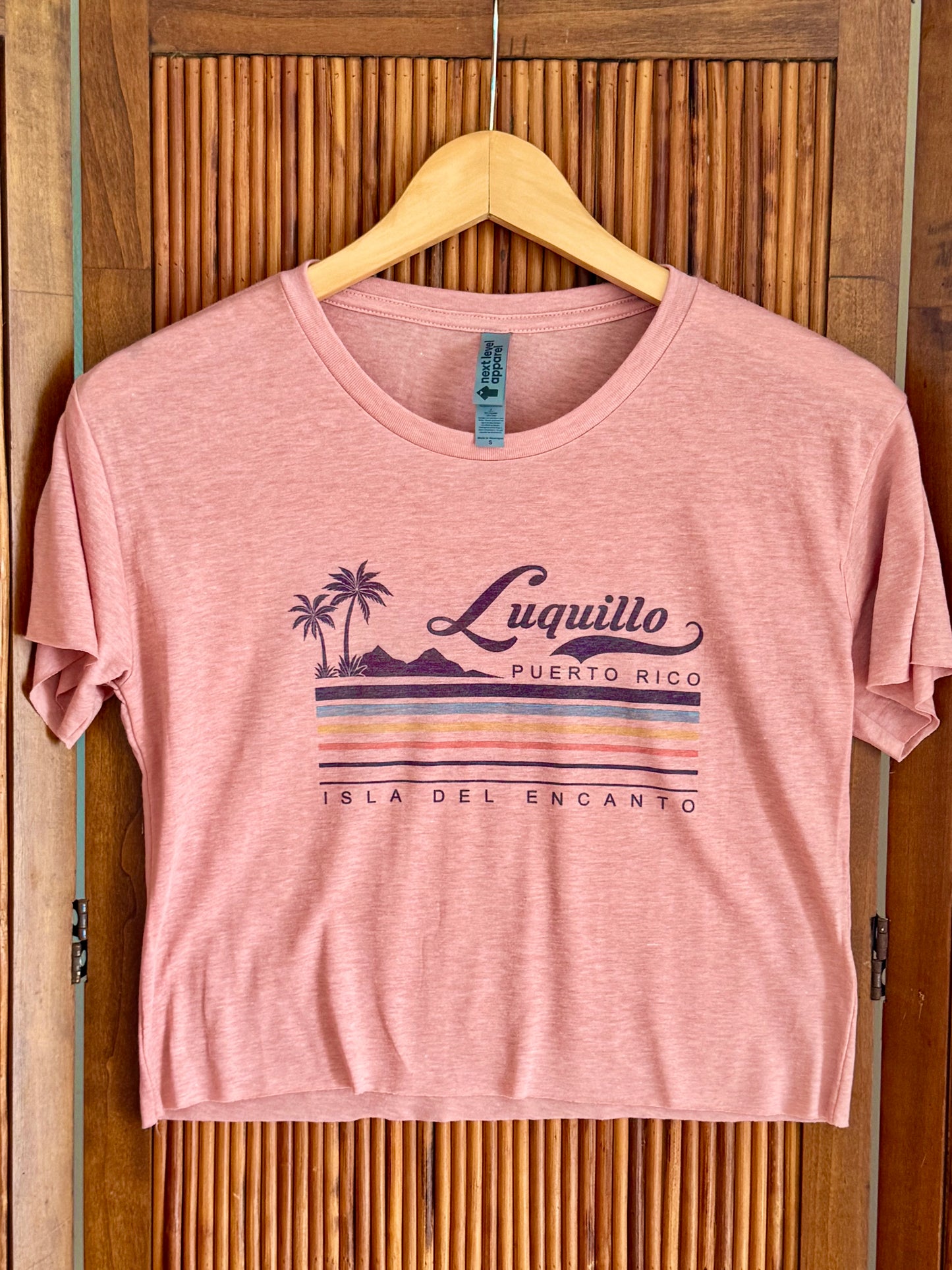 Isla Del Encanto Crop